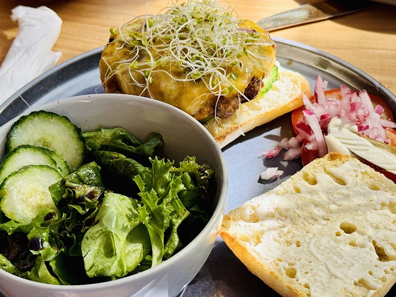 Belle Surf Cafe & Lounge photo 4