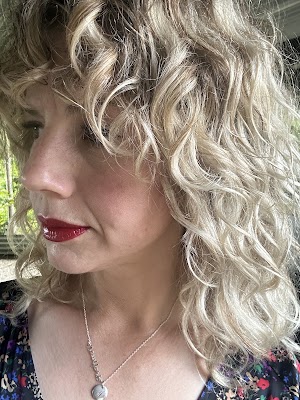 K H Hair & Beauty photo 3