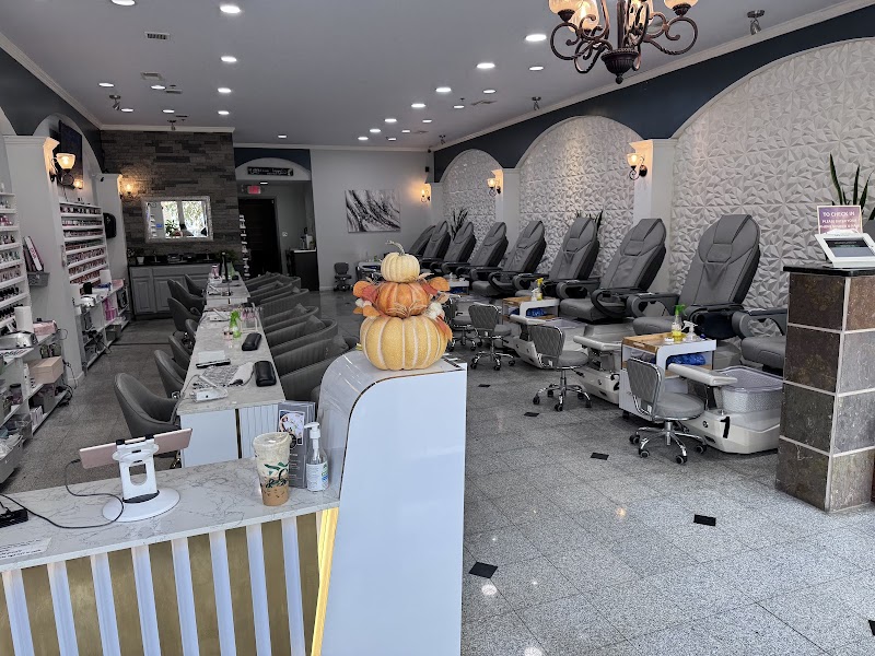 Beaute Nail Spa - Huntsville Downtown AL