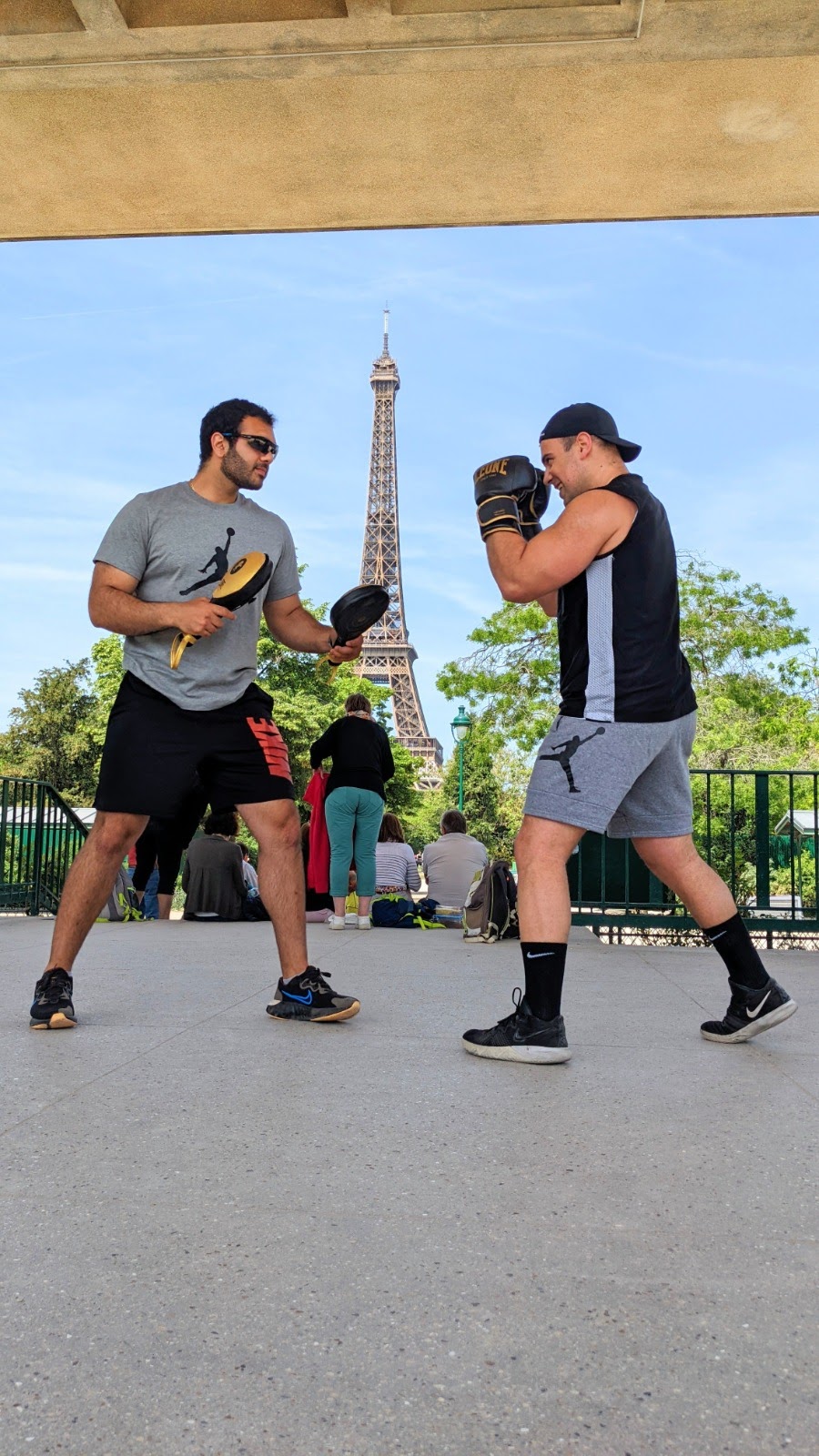 Beyond Training, vue extérieure