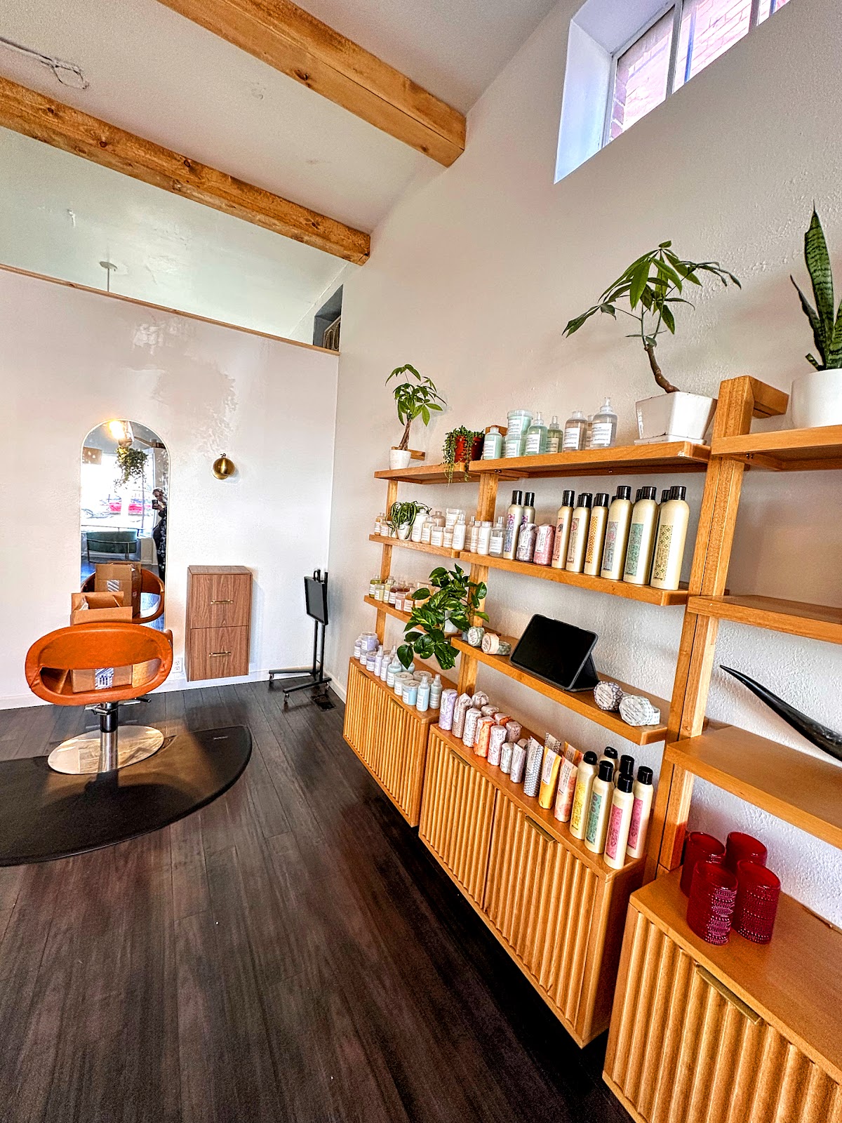 Village Salon: Google Places image 3
