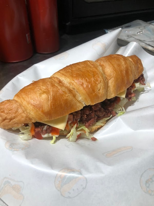 Dabok n Family Burger - Photo 1