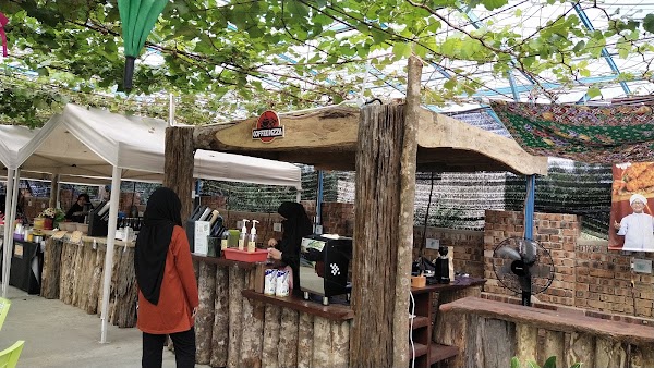 Kedai Makan Pondok Ustaz Mad Kecik - Photo 1