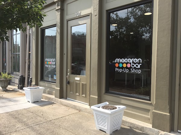 MACARON BAR exterior
