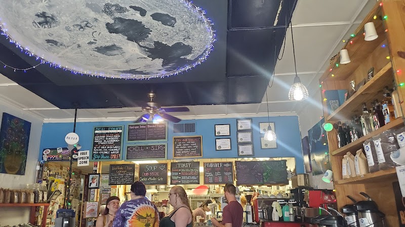 New Moon Cafe photo 3