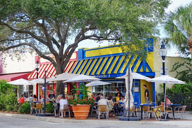 C'est La Vie - Pastries Breakfast & Dinner photo 1