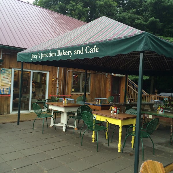 Joey’s Junction Bakery and Cafe