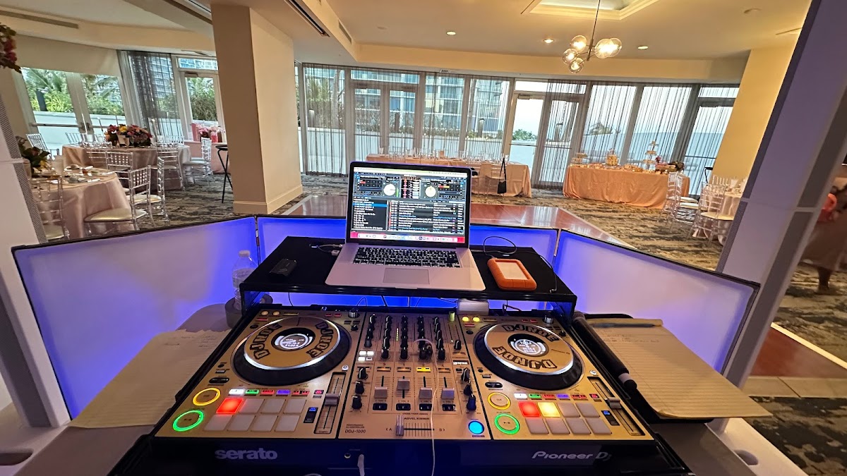 DJ NOE PARTIES & PHOTO BOOTH: Google Places image 5