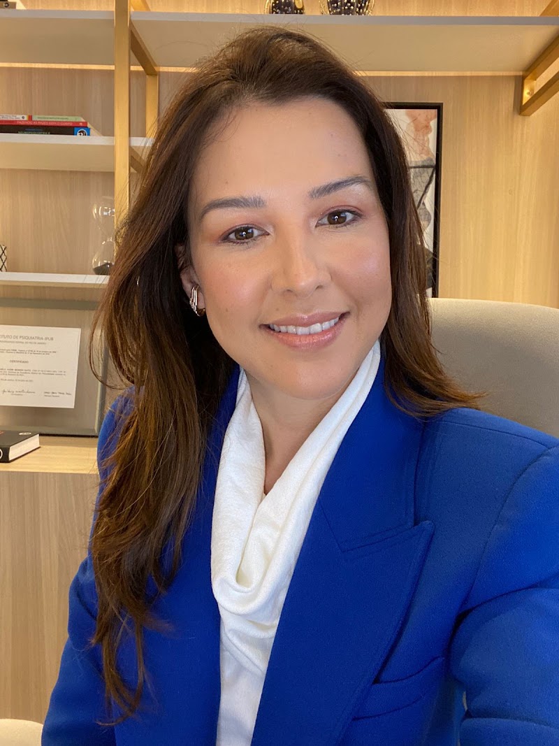 Foto de Dra. Carla Akemi Mendes Saito, Psiquiatra