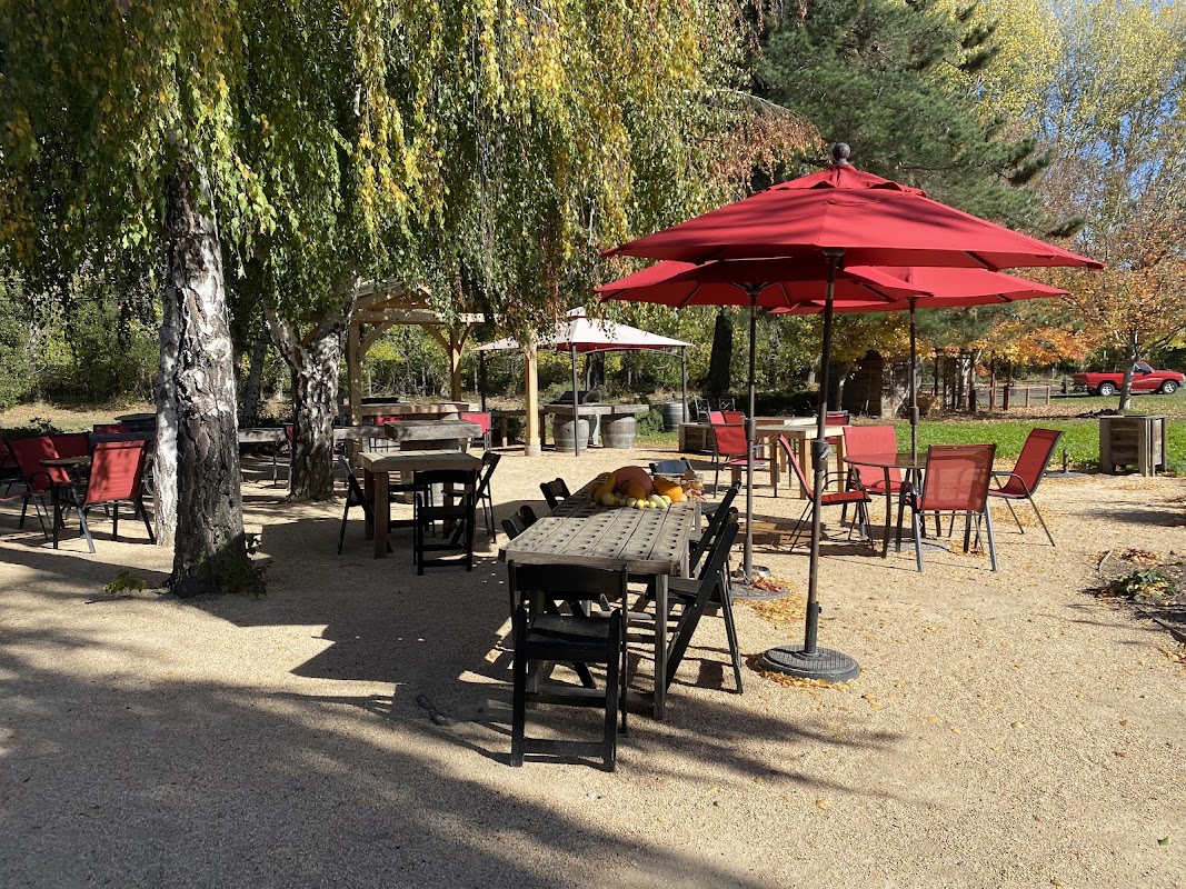 Greenwood Ridge Vineyards