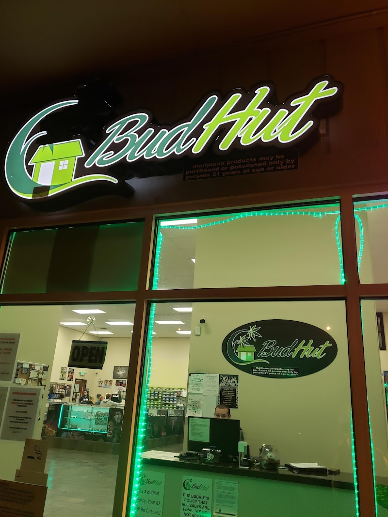 Video tour of Bud Hut Maple Valley - Marijuana - Cannabis retail environment