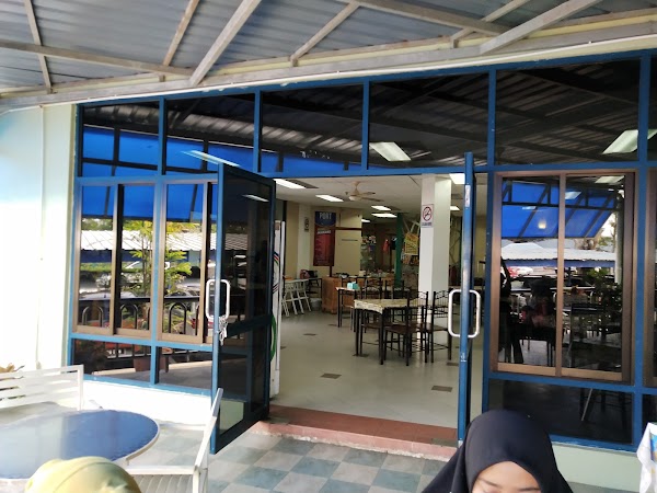 Dermaga Cafeteria Tanjung Lembung - Photo 1