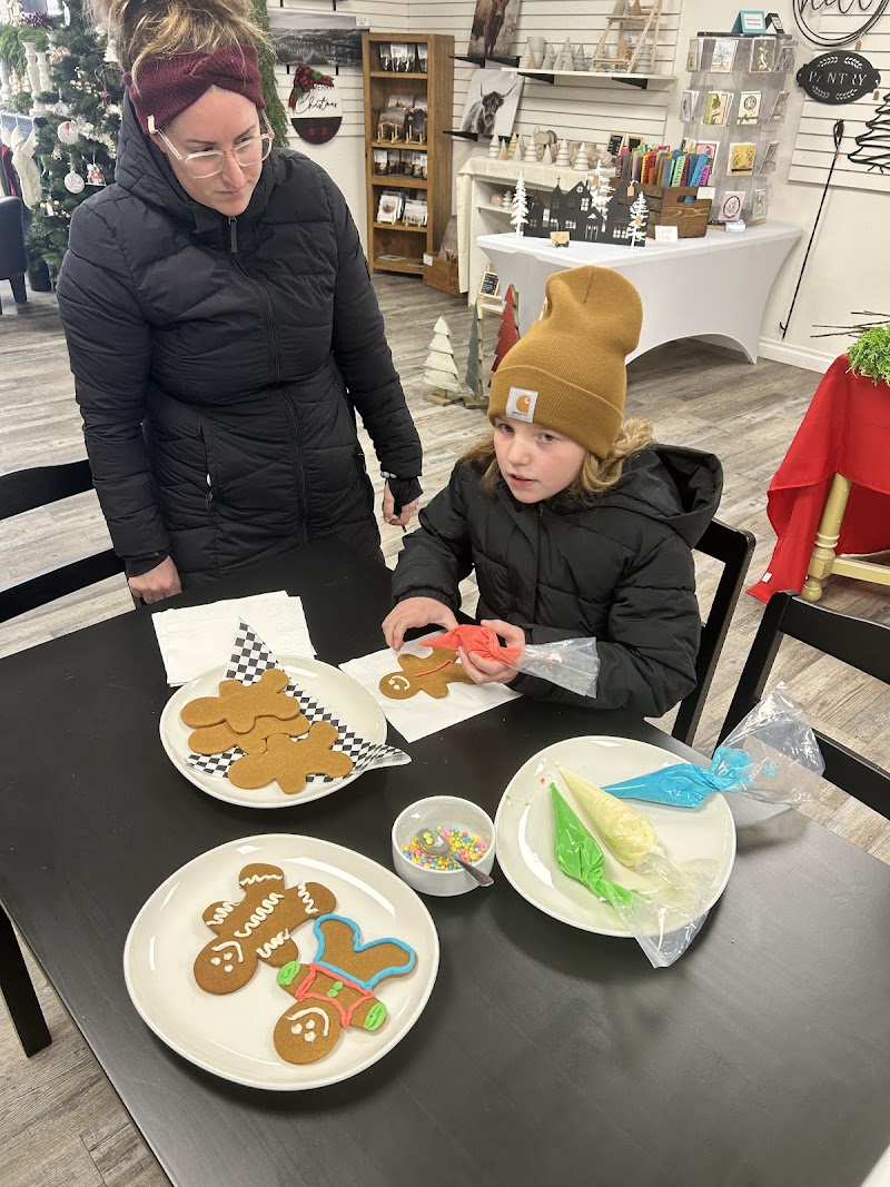 The Farmhouse Cafe & Mercantile photo 3