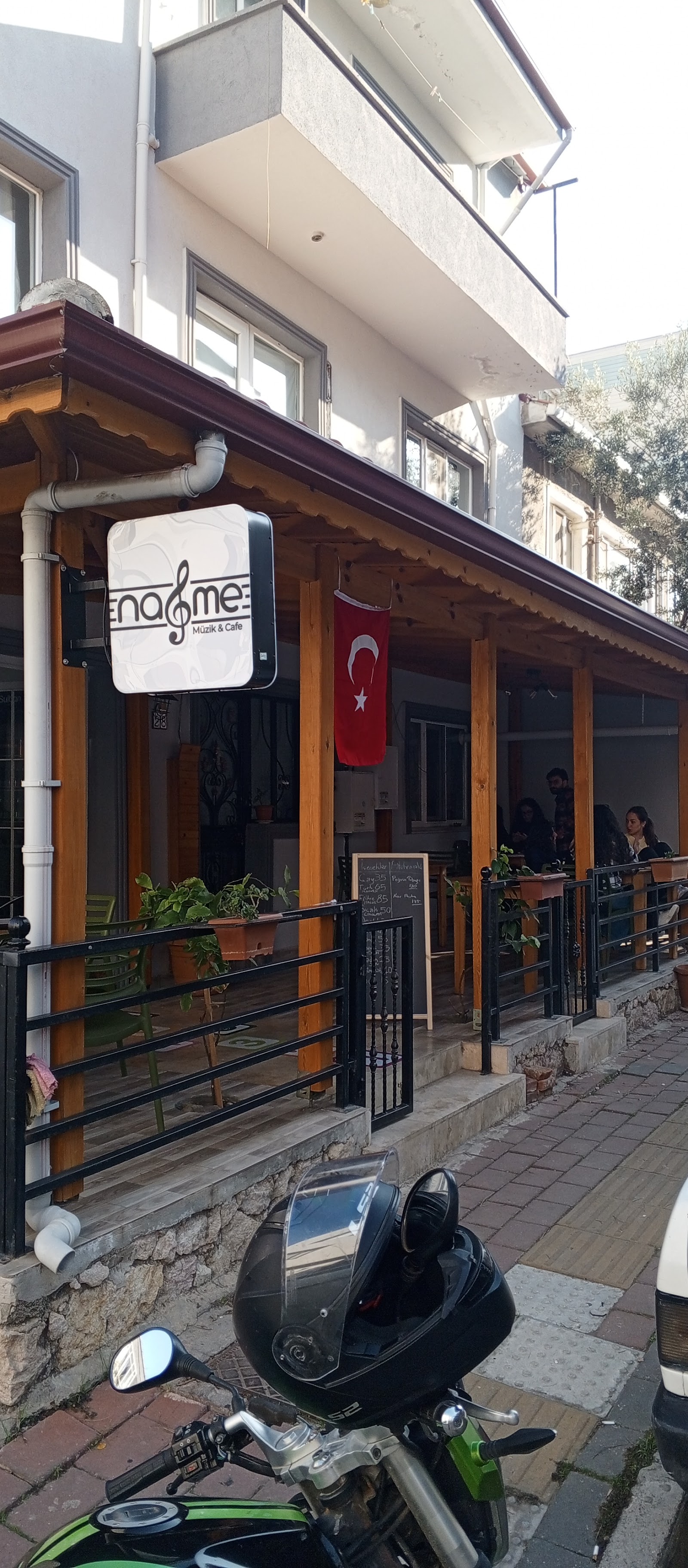 Nağme Müzik & Cafe mekanı