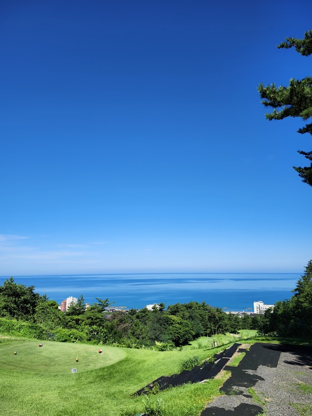 Yunohama Country Club - Photo 1