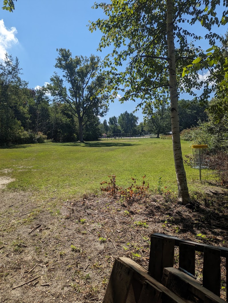 The Jungle - Disc Golf Course photo 4