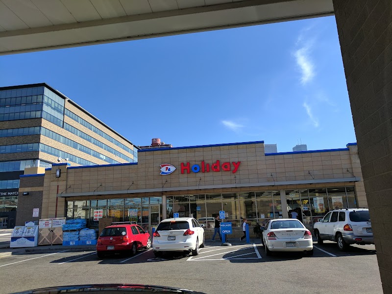 Holiday Stationstores photo 1