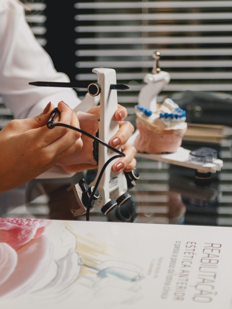 Dra. Emanuelle Namias, Dentista - foto 1