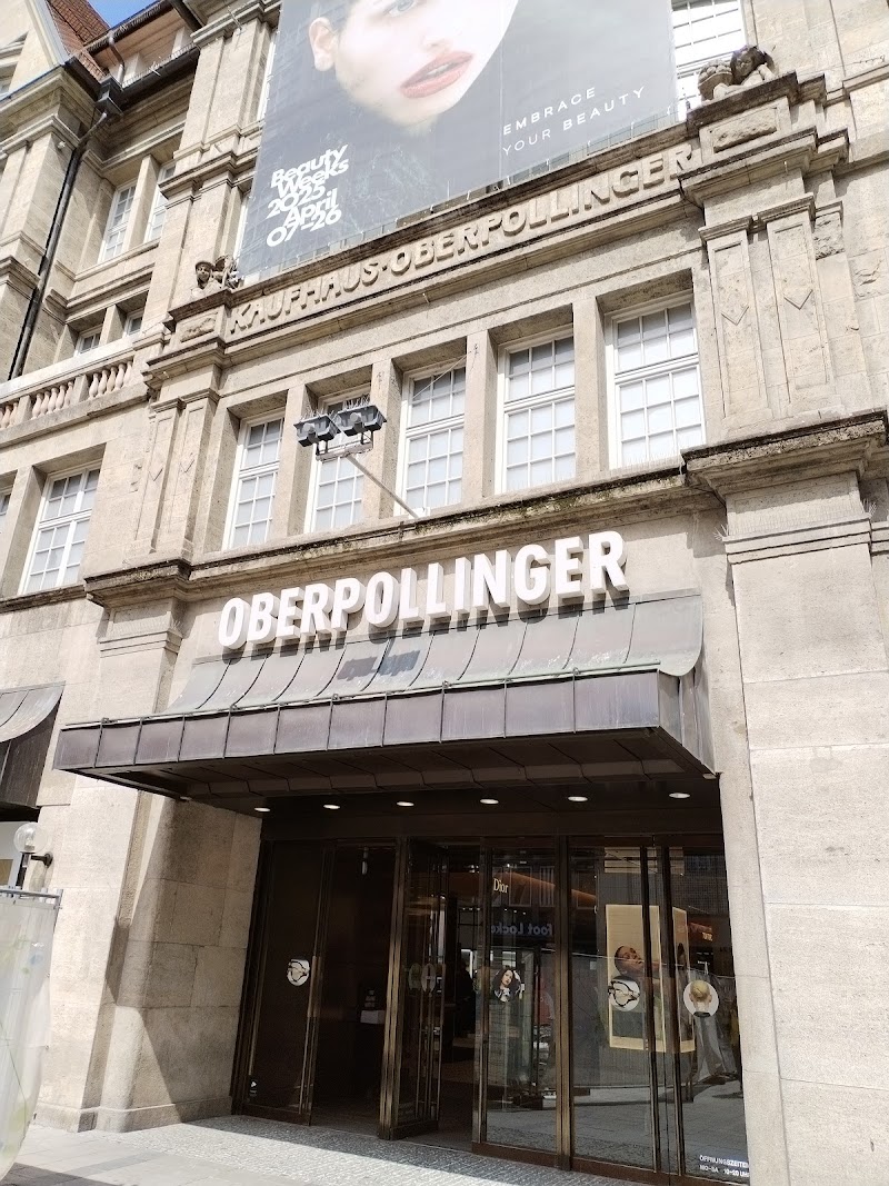 Masjid on 5th floor Oberpollinger photo 3