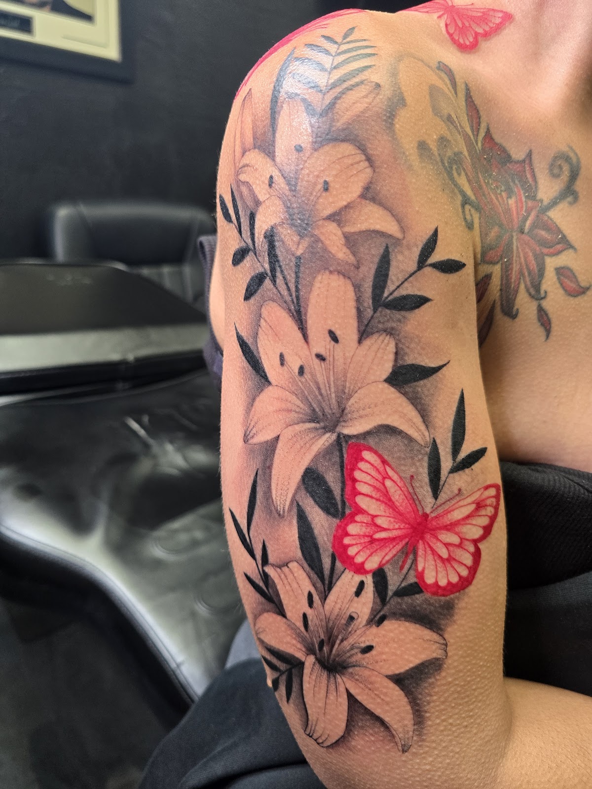 Tilted Crown Tattoos & Piercings tattoo parlor in Glendale, AZ
