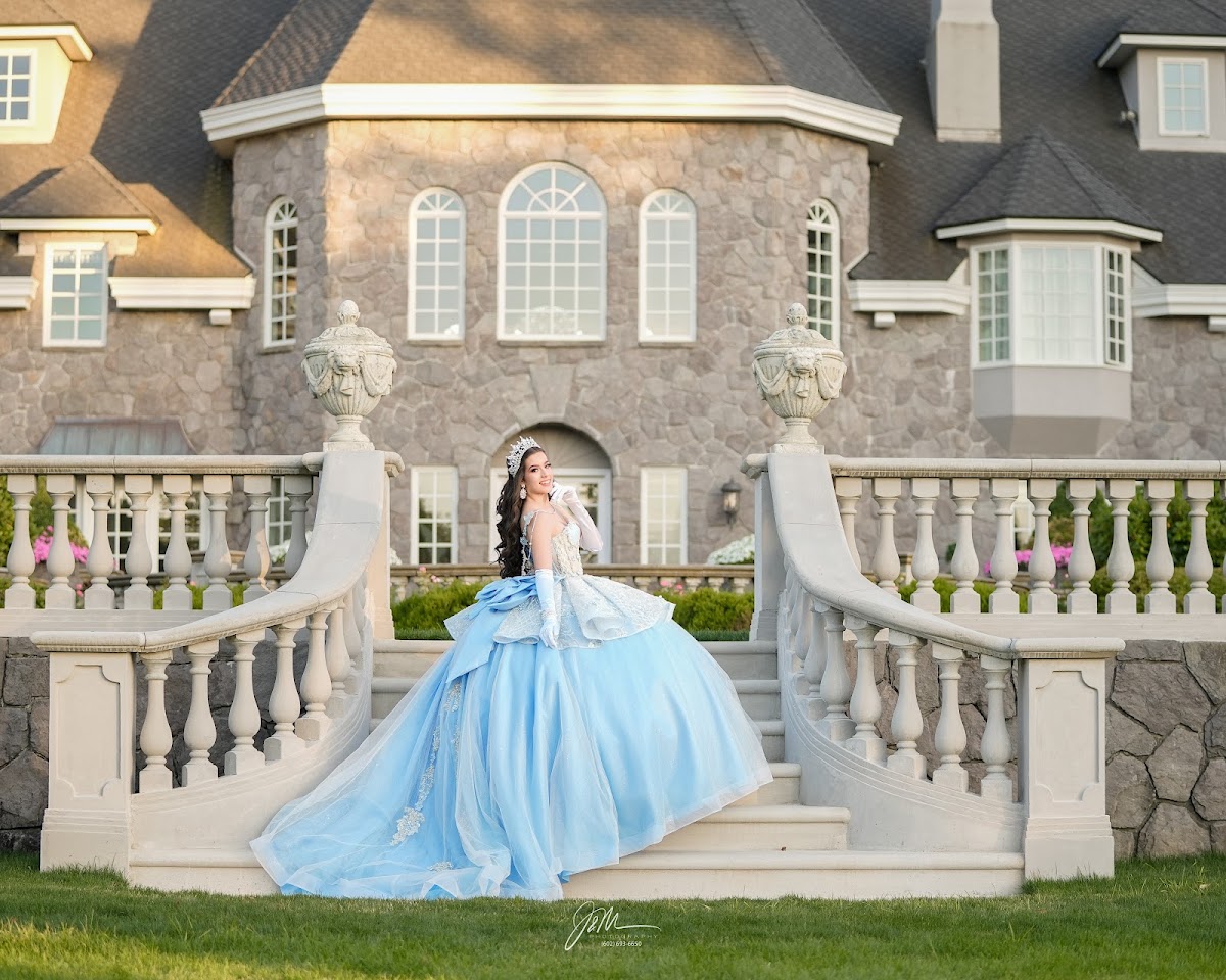 J&M Photography Quinceaneras: Google Places image 3