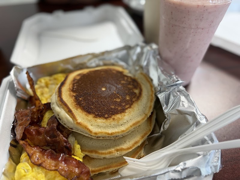 Strawberry Coffee Shop & Deli photo 3