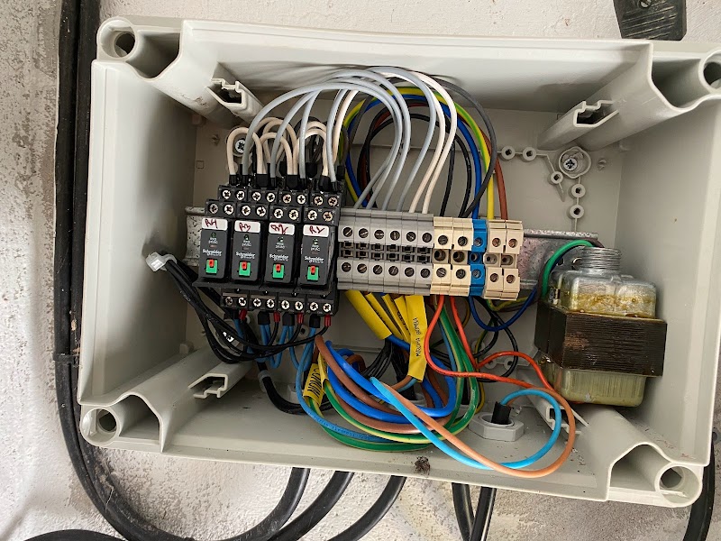 Instalaciones Eléctricas Gecarfe photo 1