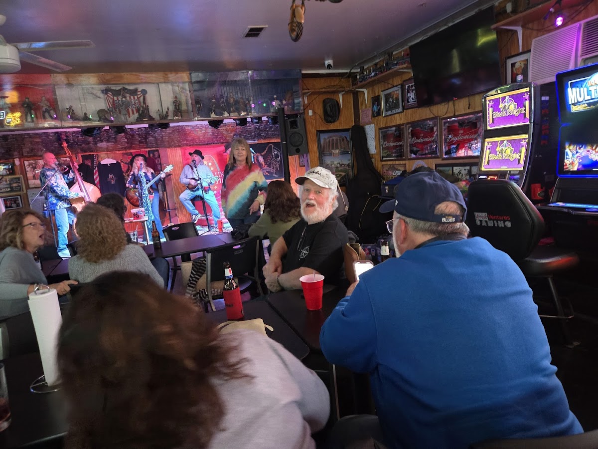 Doit's Village Inn photo 4