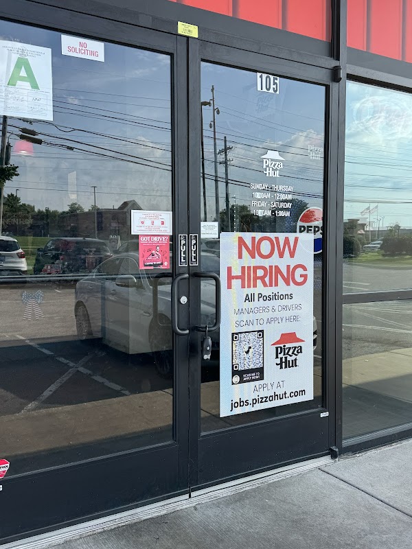 PIZZA HUT #041116 exterior