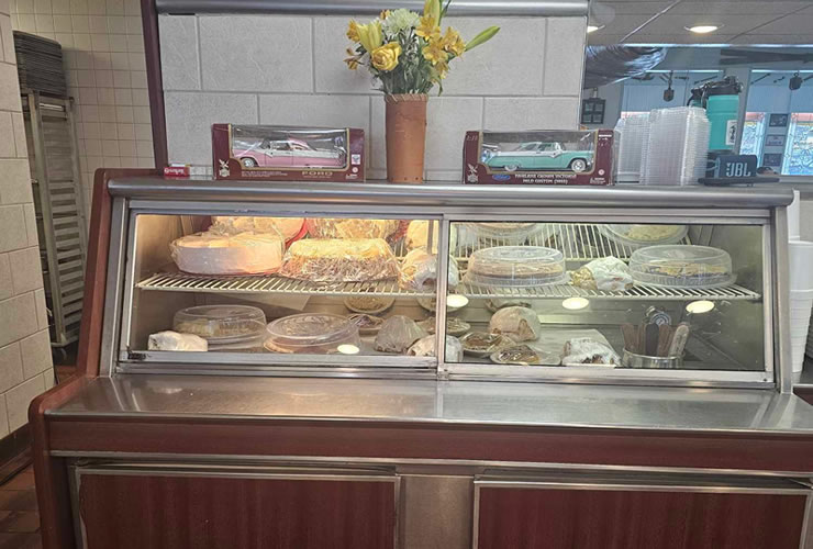 Fred’s Up North Dining & Truck Stop