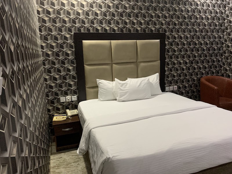 Parklane Hotels Nigeria Limited (Abuja) photo 2