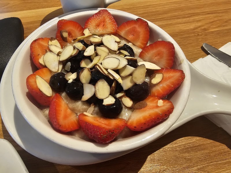 Broken Yolk Cafe photo 3