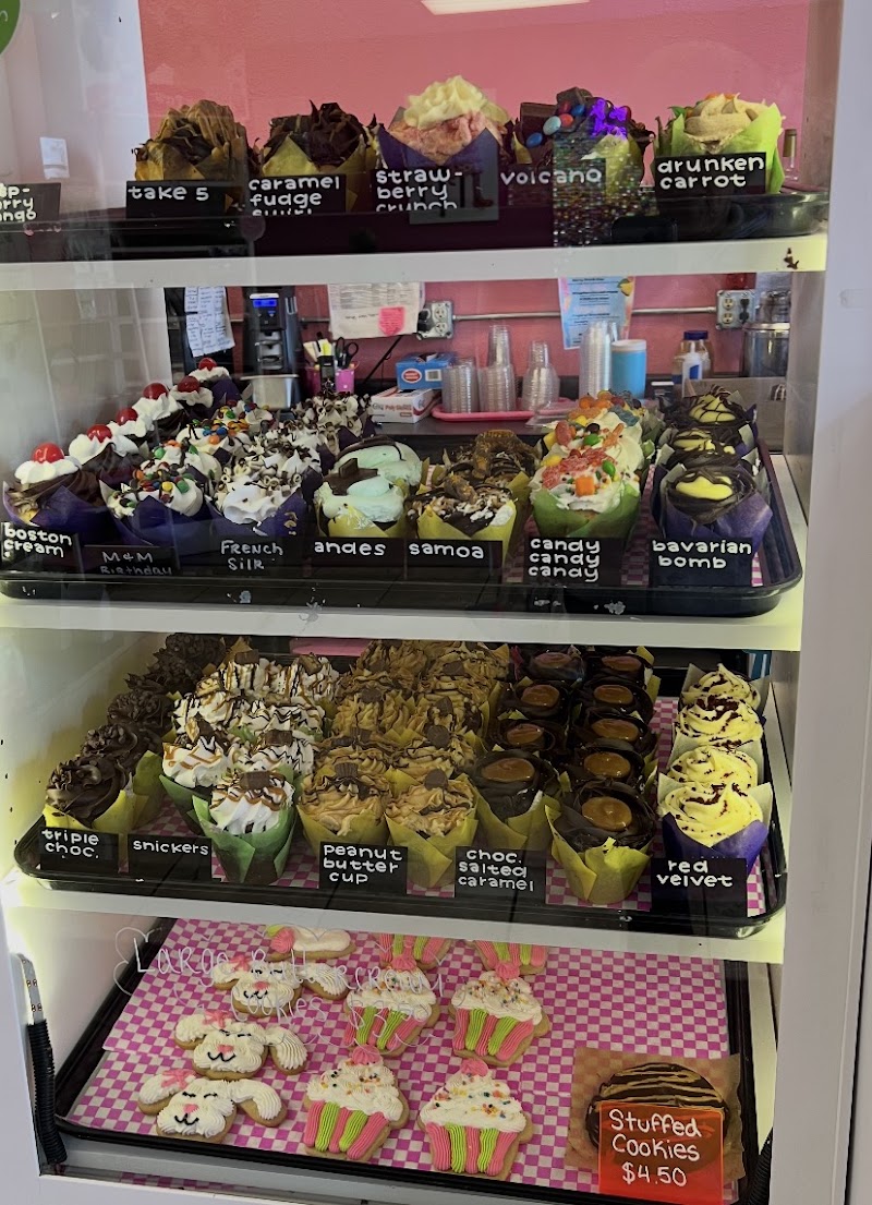 Tamara's: The Cake Guru's Sweets Boutique | Bakery, Ice Cream, Açaí & Coffee photo 3