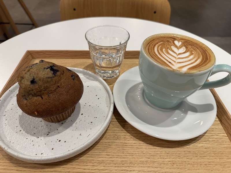 H Coffee photo 4