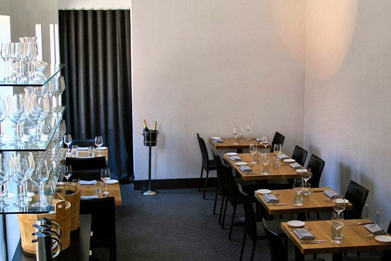 Intimate and elegant dining environment