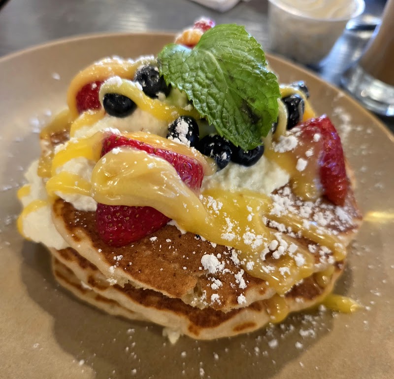 Crumbs Breakfast, Lunch & Bar photo 4