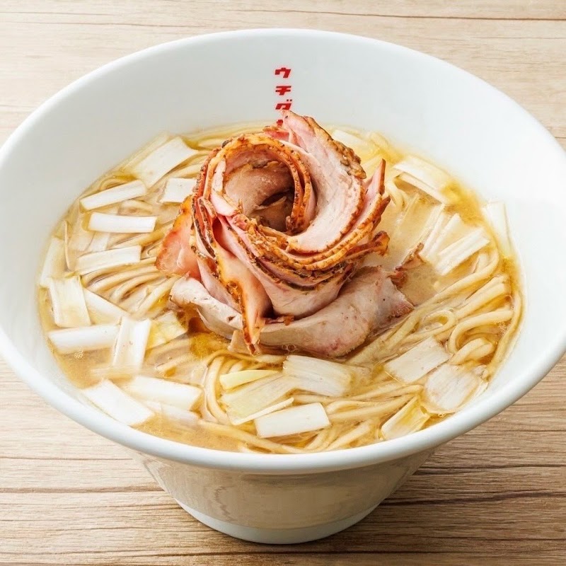 博多豚骨醤油らーめん ウチダヤ 写真4