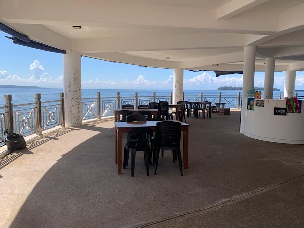 D' Labuan Cafe - Photo 1