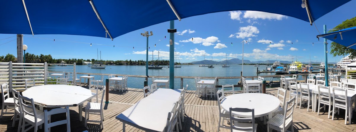 Cardo's Steakhouse & Cocktail Bar in mamanuca-islands