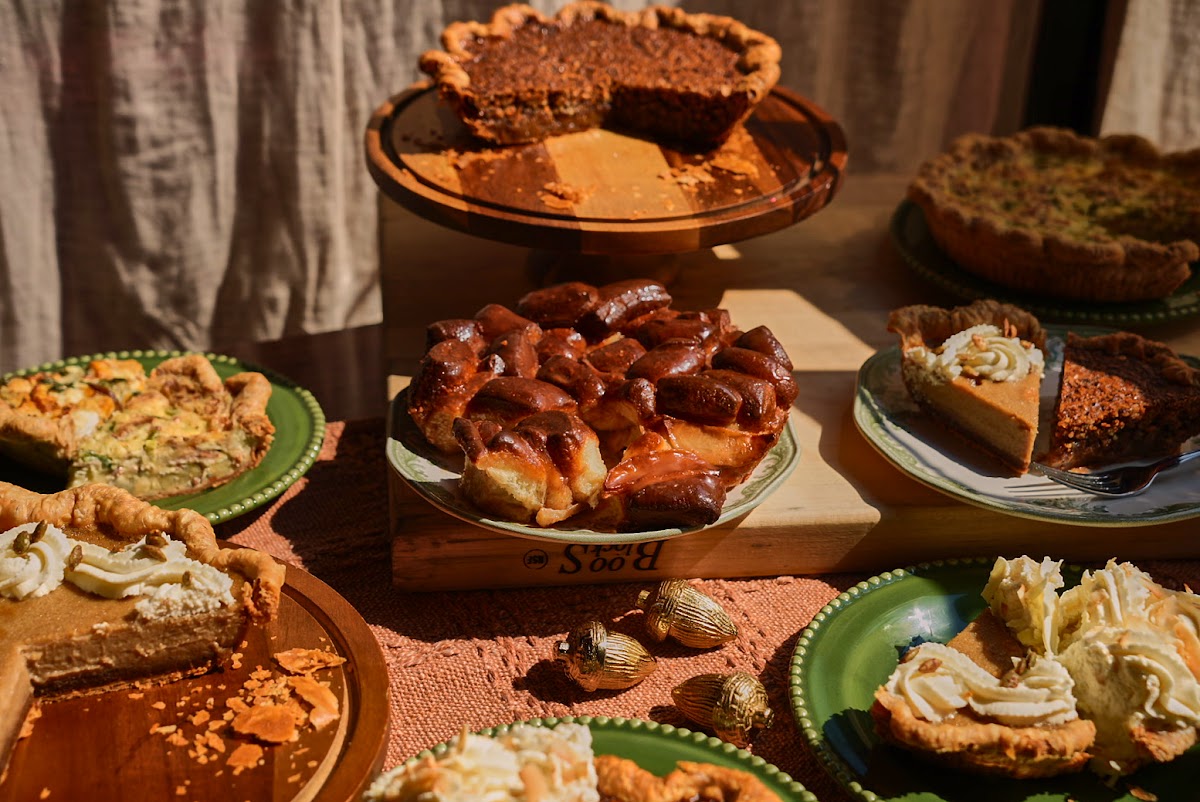 Dahlia Bakery: Google Places image 2