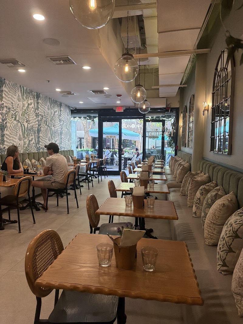 Café Bastille Downtown Miami photo 2