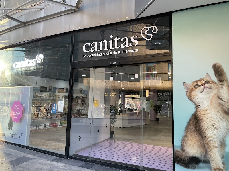 Canitas Veterinaria Barcelona - CC SOM Multiespai (Centro de información)