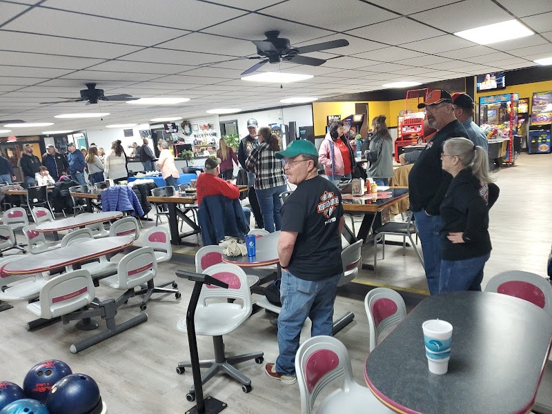 Eagle Lanes & Fun Zone photo 2