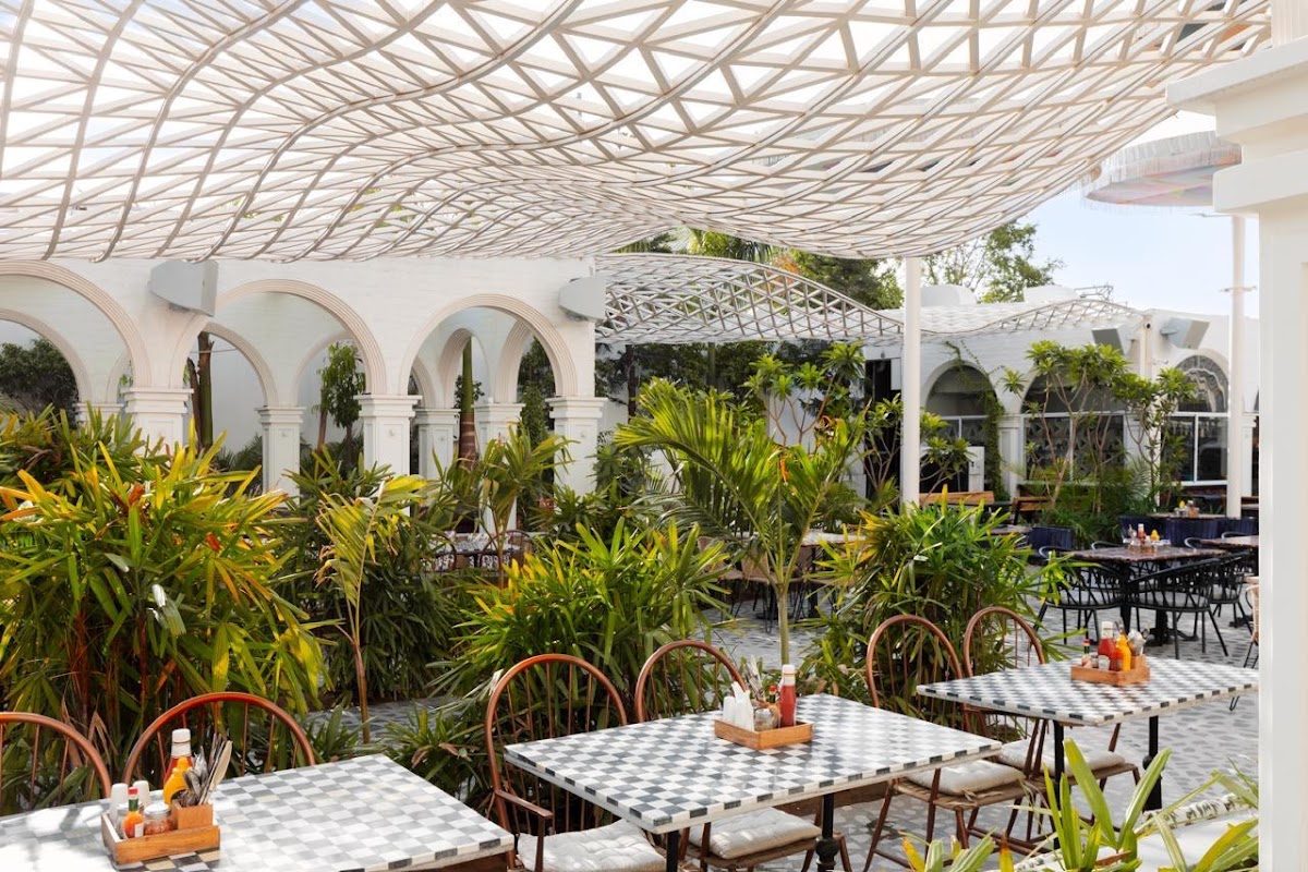 Dyore Restaurant & Lounge Experience in jaipur