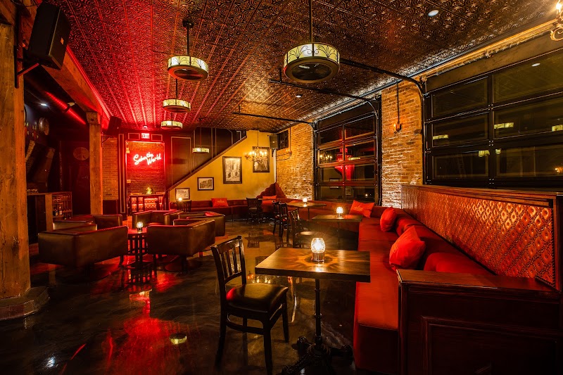 GG Piano Bar Cocktail Lounge