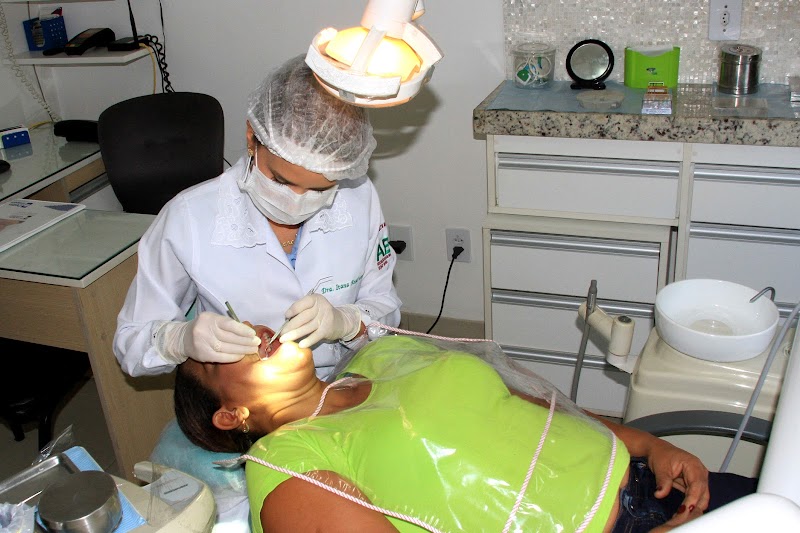 Dra Itana Andrade - Perioclinic Odontologia - foto 5