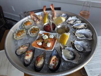 Bar Crudo photo 3