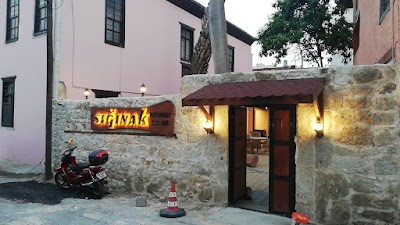sığınak cafe restaurant bar (et ciğer evi) - Restoran