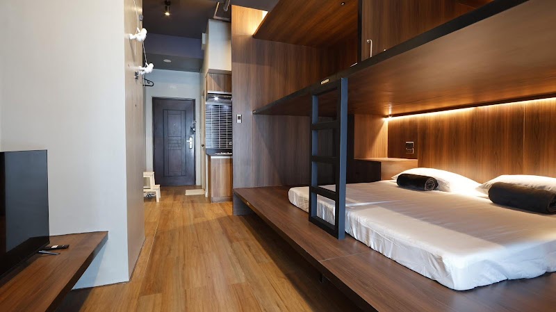 Fort Palm Spring Condominium