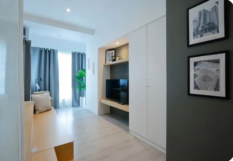 Fort Palm Spring Condominium